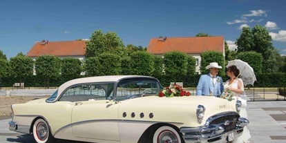 Hochzeitsauto-Vermietung - Berlin-Umland - 1955er Buick Roadmaster Coupe. Ein Traumauto, weisse Ledersitze. - Buick von Classic 55