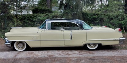 Hochzeitsauto-Vermietung - Berlin-Umland - Cadillac von Classic 55