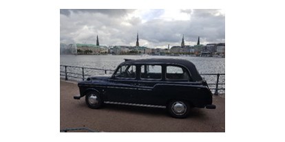 Hochzeitsauto-Vermietung - Hamburg-Stadt (Hamburg, Freie und Hansestadt) - London Taxi an der Alster - London Taxi Oldtimer