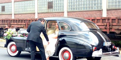 Hochzeitsauto-Vermietung - Köln, Bonn, Eifel ... - Pontiac Torpedo - Hochzeitsauto.NRW